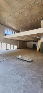 Large Showroom For Rent In Fiyadiye — 2