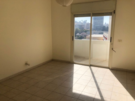 3-Bedroom Apartment for Rent in Achrafieh Near Grand Lycée — 4
