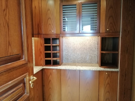 4-Bedroom Apartment with Beautiful Mountain View for Rent in Sioufi, Achrafieh — 11