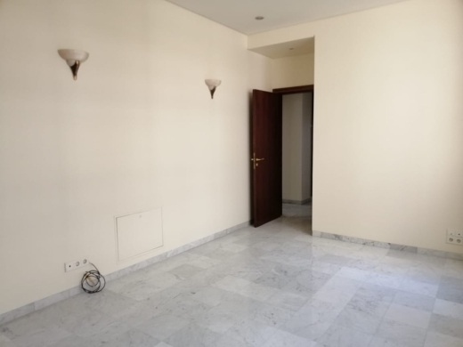 4-Bedroom Apartment with Beautiful Mountain View for Rent in Sioufi, Achrafieh — 9