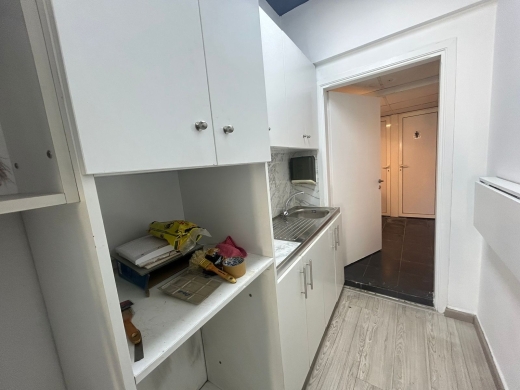 200 SQM Office with Terrace for Rent in Down Town — 8