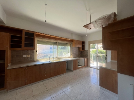Spacious Apartment for Rent With Breathtaking View In Prime Location In Adma — 5