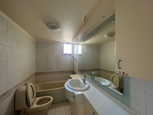 Spacious Apartment for Rent With Breathtaking View In Prime Location In Adma — 7