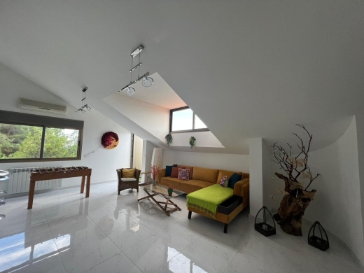 Fully Furnished Roof in Adma Safra With Terrace & Amazing View for Rent — 2