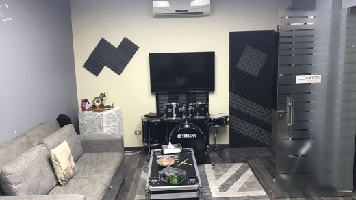 Excellent Condition Office For Rent in Jdeideh — 8