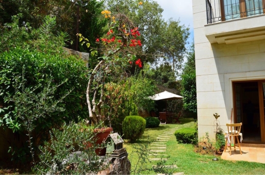 Furnished Villa with An Amazing Garden and Pool For Rent In Beit Chabeb — 14