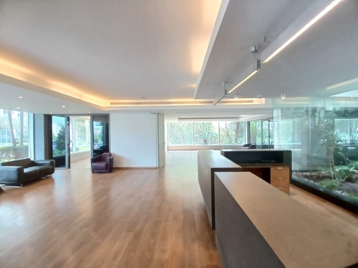 A High-End 500sqm Office for Rent In A Commercial Center In Horsh Tabet — 14