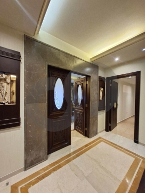 Fully Furnished/Fully Decorated/Prime Location/Beirut/Sanayeh-الصنايع/REF#MC140009 — 2