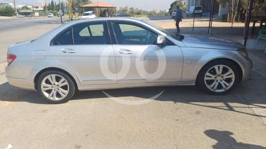 Mercedes C180 model 2008 — 2