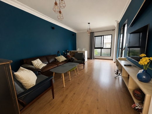 2-Bedroom Apartment For Sale in Achrafieh, Rizk