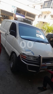 Toyota موديل 2001