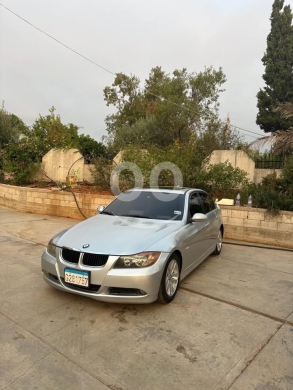 BMW E90 2006 — 2