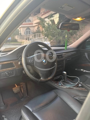 BMW E90 2006 — 5