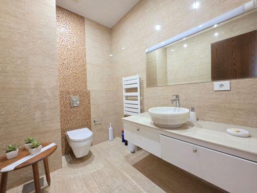 Bright Apartment with Panoramic Mountain & Sea View For Sale in Yarzeh, Baabda — 12
