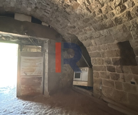 R9-3907 Stone House for Sale in Douma – Batroun, 1100 m², 3 Floors — 6