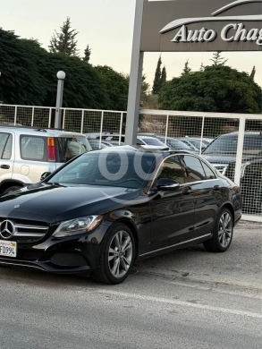 Mercedes C300 model 2018 — 2