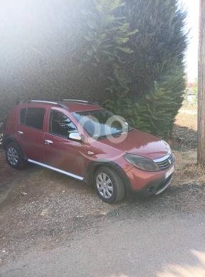 Renault sandero model 2012 — 2