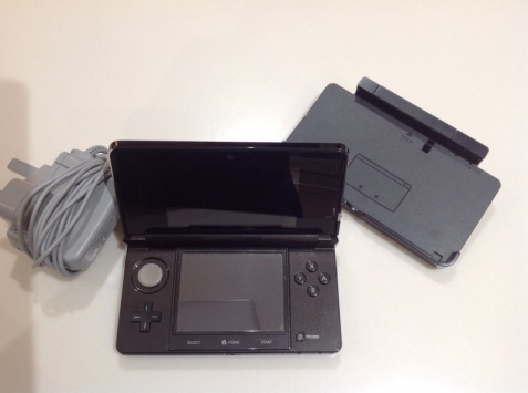 nintendo 3ds cosmo black system pal 1 3ds game 10 ds games