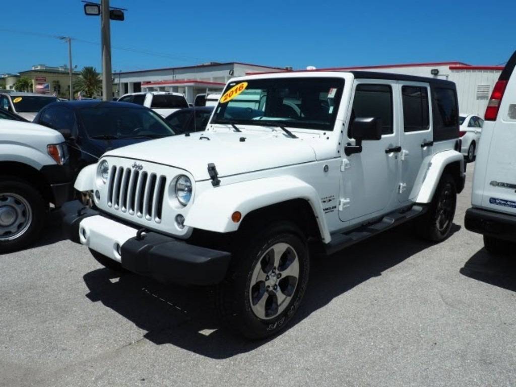2016 jeep wrangler gas mileage