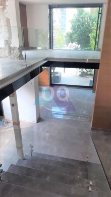 Commercials for rent in Achrafieh - A 224 m2 store for rent in Achrafieh-Prime Location