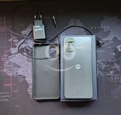 Mobile phones in Minieh - MOTO G22 Used for 150$ 64Gb,4Gb RAM,90 Ghz screen Original Charger phone case The original box.