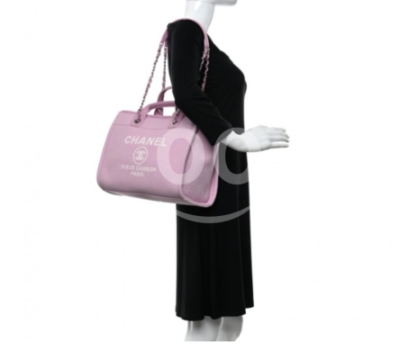 Clothing in Hamra - Channel 31 rue cambon paris bag