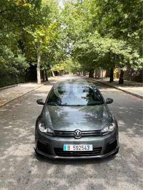 Volkswagen in Ain Dara - Volkswagen Golf 2010