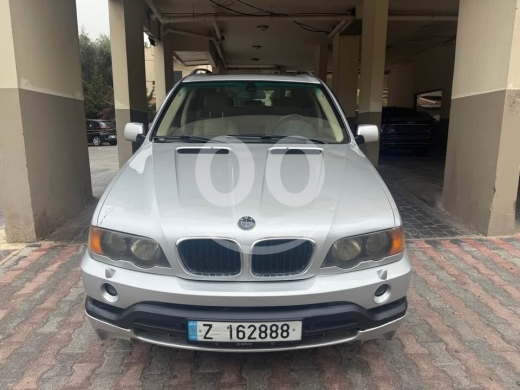 بي ام دبليو في مدينة بيروت - Bmw x5 Model 2001