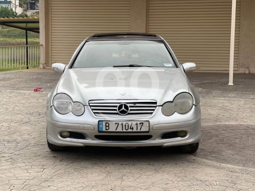 Mercedes-Benz in Nabatyeh - C230 2002