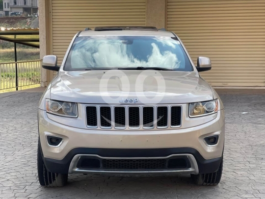 Jeep in Nabatyeh - Grand cheroki 2014