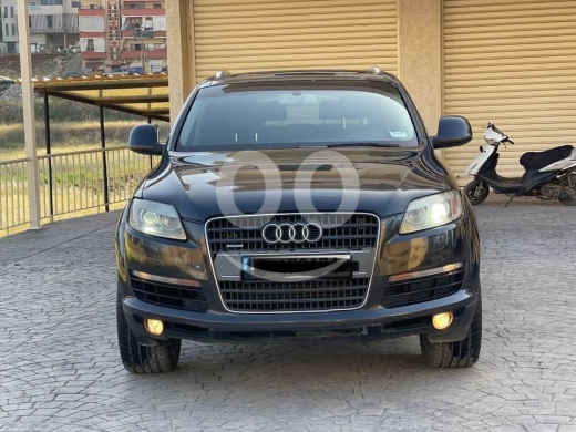 Audi in Nabatyeh - Q7 2010