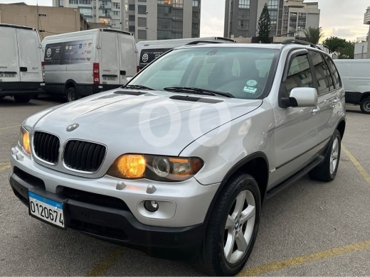 بي ام دبليو في مدينة بيروت - X5 2004