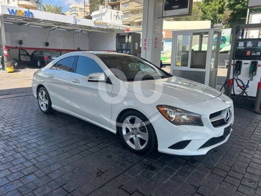 Mercedes-Benz dans Beyrouth - Mercedes CLA 250 2015
