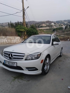 Mercedes-Benz in Sour - MERCEDES BENZ C300 MODEL 2011