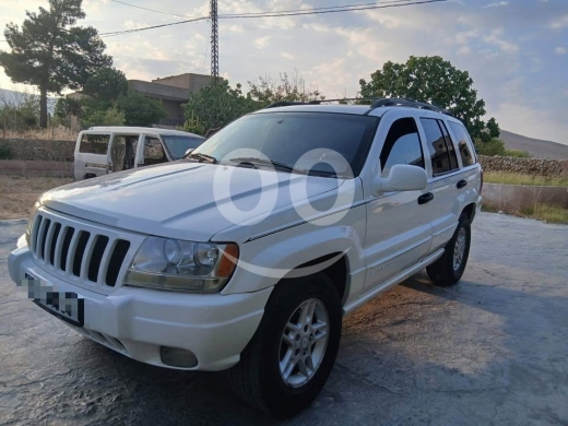 Jeep in Baalback - Grand Cherokee 2003