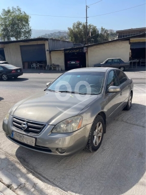 نيسان في مدينة بيروت - Nissan Altima 2004