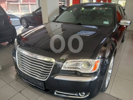 Chrysler in Ariya - Crysler C300 V6 2013