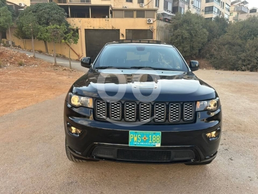 Jeep in Beirut City - Cherokee altitude 2017