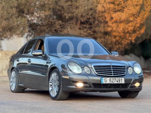 Mercedes-Benz in Baalback - Mercedes E350 211 Model 2008