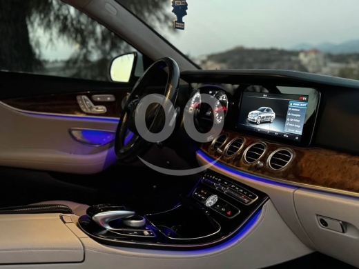 Mercedes-Benz in Kfar Melki - E300 2017