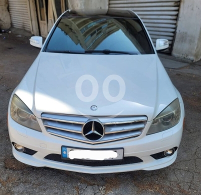 Mercedes-Benz in Zalka - Mercedes C350 2008