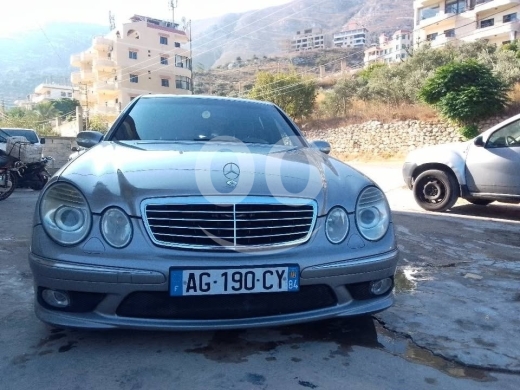 Mercedes-Benz in Beirut City - E 500 model 2004