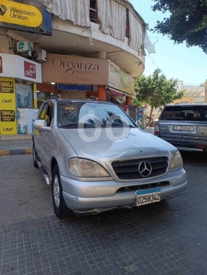 Mercedes-Benz in Beirut City - mercedes ML 320 موديل 99