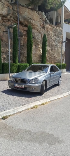 Mercedes-Benz c230 2005