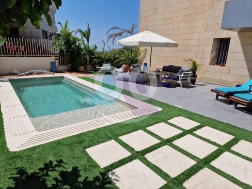 Apartments for sale in kfarhbeib - Furnished 300m2 apartment+terrace+pool+Mountain View 4sale in Kfarhbab