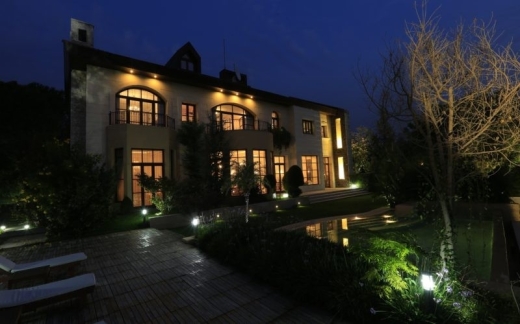 Villas for sale in Ballouneh - R9-6 Residential Masterpiece for sale in Ballouneh Park, Keserwan