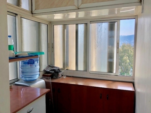 Commercials for rent in Port of Beirut - R9-88 Office for rent in Port Beirut, Karantina