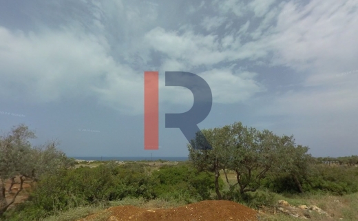 R9-107 Land for sale in Hrayshe, North Lebanon.