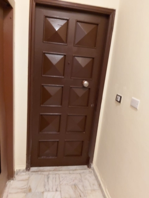 Apartments for sale dans Haret Hreik - R9-256 Prime location apartment for sale in Haret Hreik, Beirut