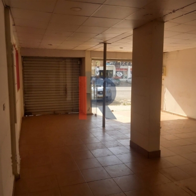 R9-324 Shop for sale in Koura !!